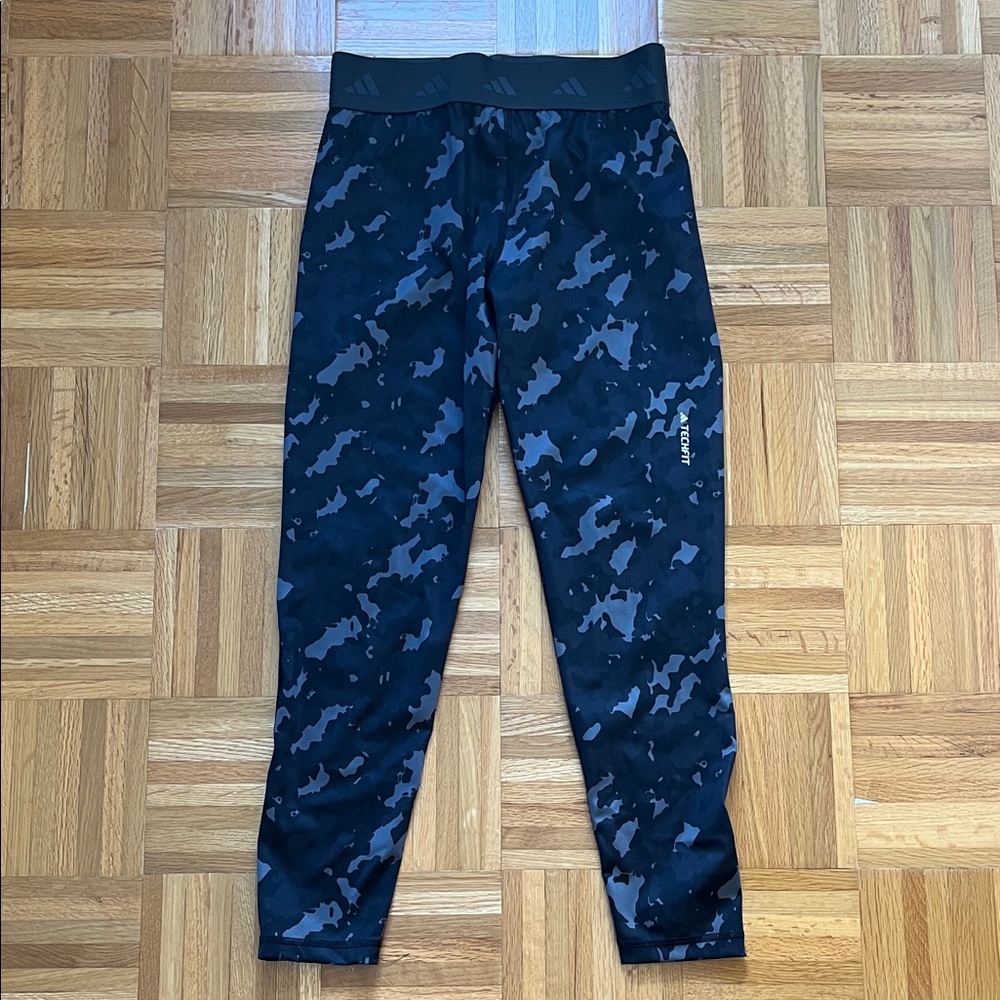 ADIDAS Women's Techfit Black & Gray Camo 7/8 Tights Leggings